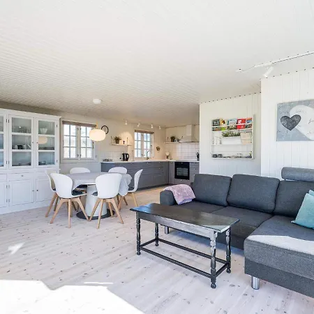 Xliii Holiday home *